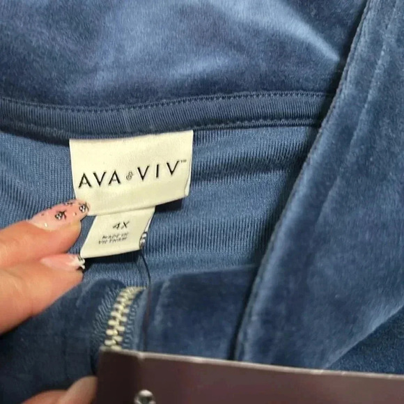 Ava & Viv blue velour quarter zip pullover 4X NWT - Picture 3 of 6